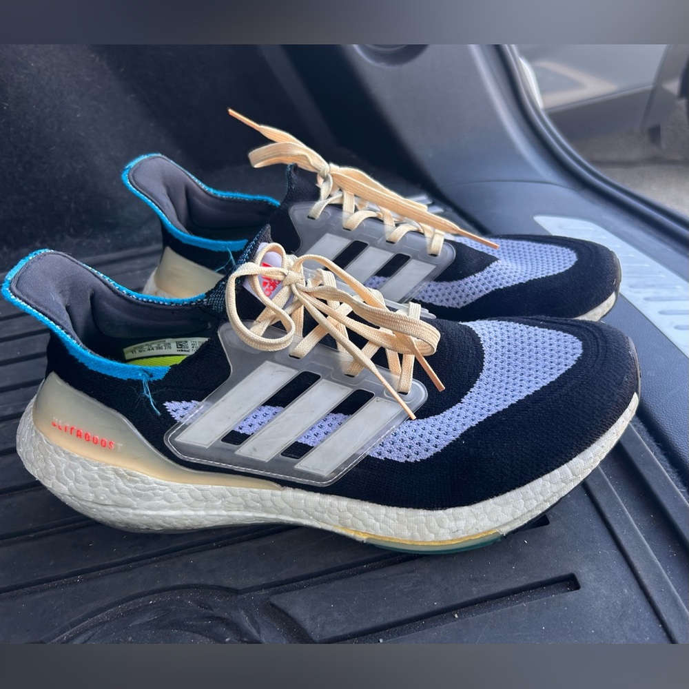 Womens Ultra Boost Black Violent Tone 21